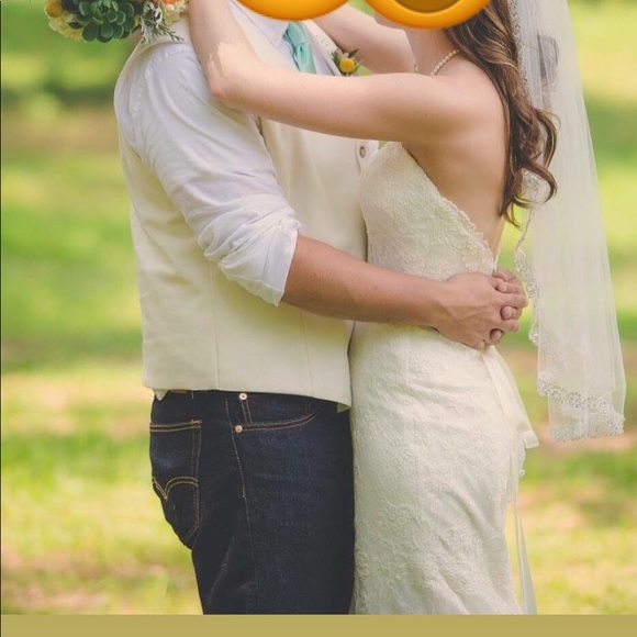 Wedding Dress - Picture 3 of 6